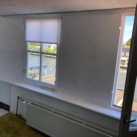 Zoeterwoude Luc'S Place, Waterbed Grote Kamer المظهر الخارجي الصورة