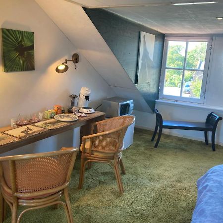 Zoeterwoude Luc'S Place, Waterbed Grote Kamer المظهر الخارجي الصورة