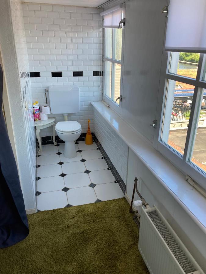 Zoeterwoude Luc'S Place, Waterbed Grote Kamer المظهر الخارجي الصورة