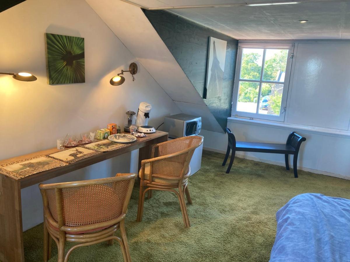 Zoeterwoude Luc'S Place, Waterbed Grote Kamer المظهر الخارجي الصورة